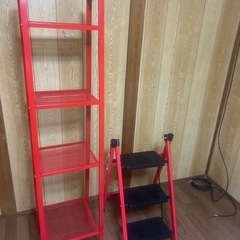 折りたたみ可能な脚立の画像
