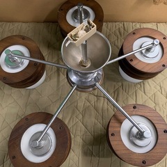 ★オシャレ★DAIKO・シャンデリア・天井照明・5灯・ウッド・高さ約40cm ※商品の状態やサイズ等は現物にてご確認ください。の画像