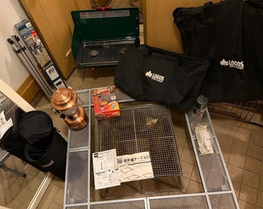 【取引先決定】ランタン　囲炉裏テーブルなど　キャンプ 用品　ツーバーナー　システムスタンド　他
