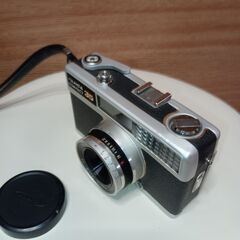 フィルムカメラ　『FUJICA　CONPACT35』の画像