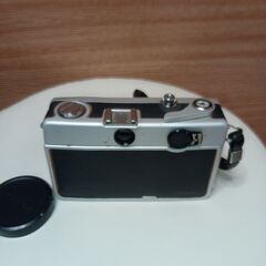 フィルムカメラ　『FUJICA　CONPACT35』の画像