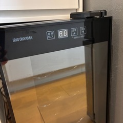 アイリスオーヤマ　ワインセラーの画像
