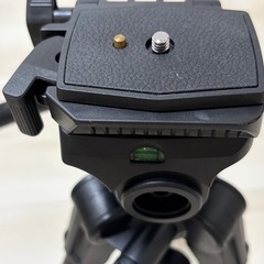 NATIONAL GEOGRAPHIC 三脚 水準器付きの画像
