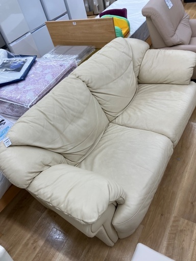 【軽トラ90分貸し出しサービス】2人掛けソファー　MAX DIVANI