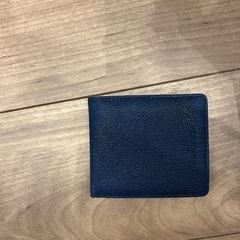 美品》牛革　ルチアーノ・バレンチノ　二つ折財布メンズ牛革の画像