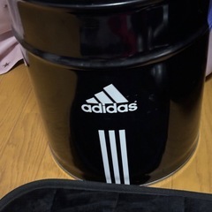 adidasペール缶
の画像