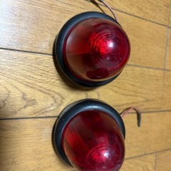 トラック　サイドマーカー赤　２個の画像