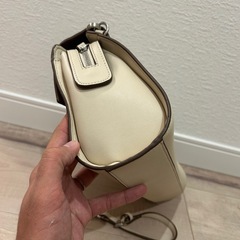 ZARA ショルダーバッグの画像