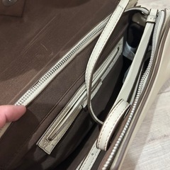 ZARA ショルダーバッグの画像