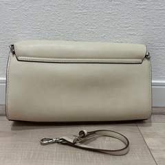 ZARA ショルダーバッグの画像