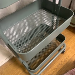 IKEA 移動式ワゴン　カーキグリーン　廃盤 の画像