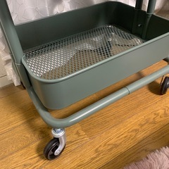 IKEA 移動式ワゴン　カーキグリーン　廃盤 の画像