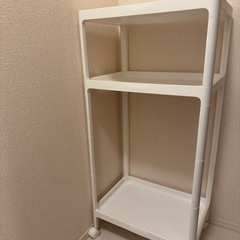 急募❣️ キャスター付き 脱衣室 洗濯機横  収納棚の画像