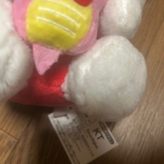 キティ、タグつきつきの画像