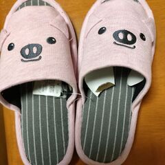 未使用品：ブタさん　スリッパの画像