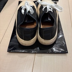 
レザーキャンバススニーカーの画像