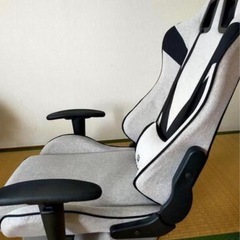 座椅子　ゲーミングチェアの画像