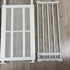 ニトリ　つっぱり棚　ポールスライド棚　突っ張り棒　突っ張り棚　　の画像