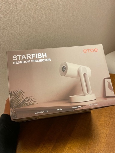 美品　etoe　プロジェクター　GoogleTV搭載 4K対応 天井投影　マジックレンズ付き