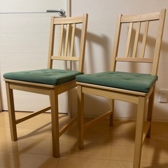 IKEA丸テーブル椅子3点セットの画像