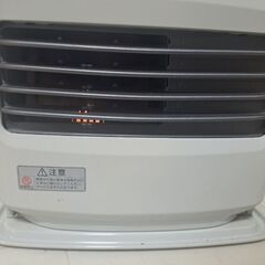 石油ファンヒーター 白の画像