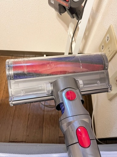 ダイソン掃除機とスタンドまとめてお譲りします。