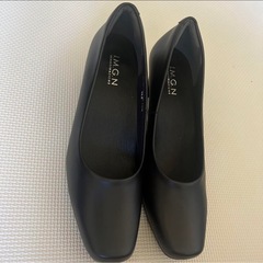 未使用 プレーントゥパンプス 23cm 青山購入の画像