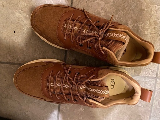 UGG アグ　スニーカー　靴　28 ファッション