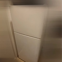 冷蔵庫 MAXZENJR118ML01GM 2021年製の画像