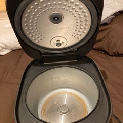 炊飯器の画像