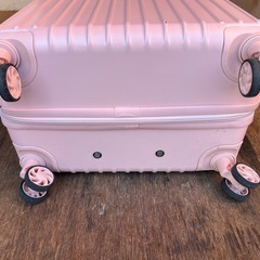 💕スーツケースの画像