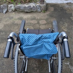 介助用車イスの画像