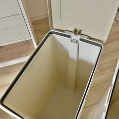 ゴミ箱 45L の画像