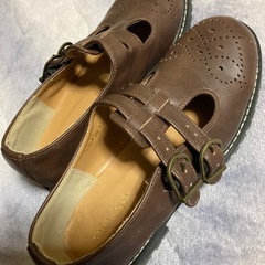 ストラップシューズの画像