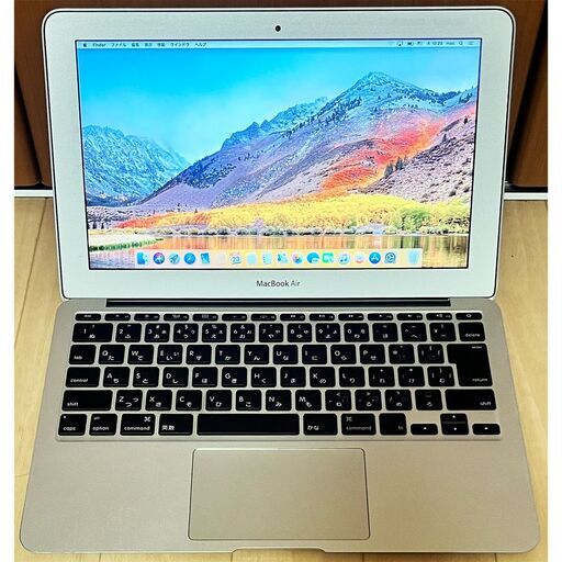 【MacBookAir（11インチ）】＊Adobe CS6・教則本・カバー付き！