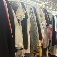 レディース服！直接見て好きなのを！の画像