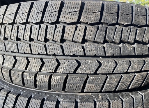 【お取引決まりました】DUNLOP 215/65R16 25年製＋24年製　冬タイヤ　バリ山