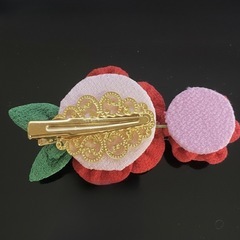 つまみ細工　髪飾り　椿　クリップの画像