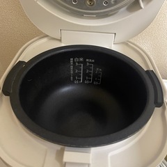 【取引予約済】SHARP 炊飯器3合　2022年製の画像