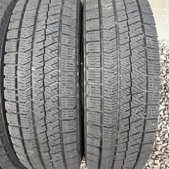 185/70/14冬VRX2の画像