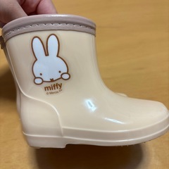 [13cm] 長靴の画像