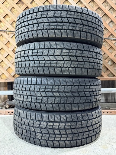 ワ）バリ溝 GOOD YEAR ICE NAVI7 グッドイヤーアイスナビセブン 205/60R16 92Q スタッドレス 冬タイヤ 4本セット