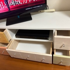 テレビ台の画像