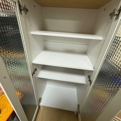 【　10/25までに取りに来てくれる方限定　】木製ホワイト食器棚　約150cmの画像