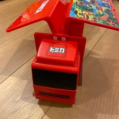 トミカ　トラックの画像