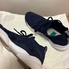 レディース スニーカー ネイビーの画像
