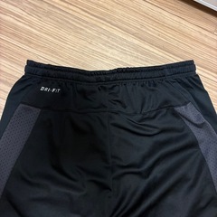 NIKE ナイキのドライフィットパンツの画像