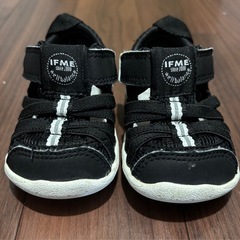 ベビー 靴 イフミー サンダル 水陸両用 黒 12.5cm スニーカーの画像