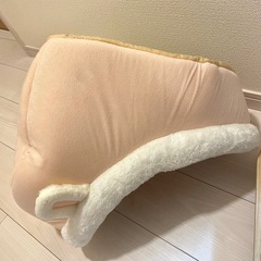 美品　ピンク　うさぎ耳　猫ハウス クッション付き　ドーム　フードボウルの画像