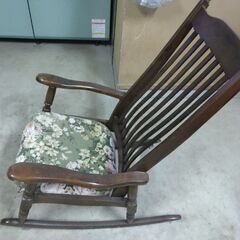 ロッキングチェアの画像